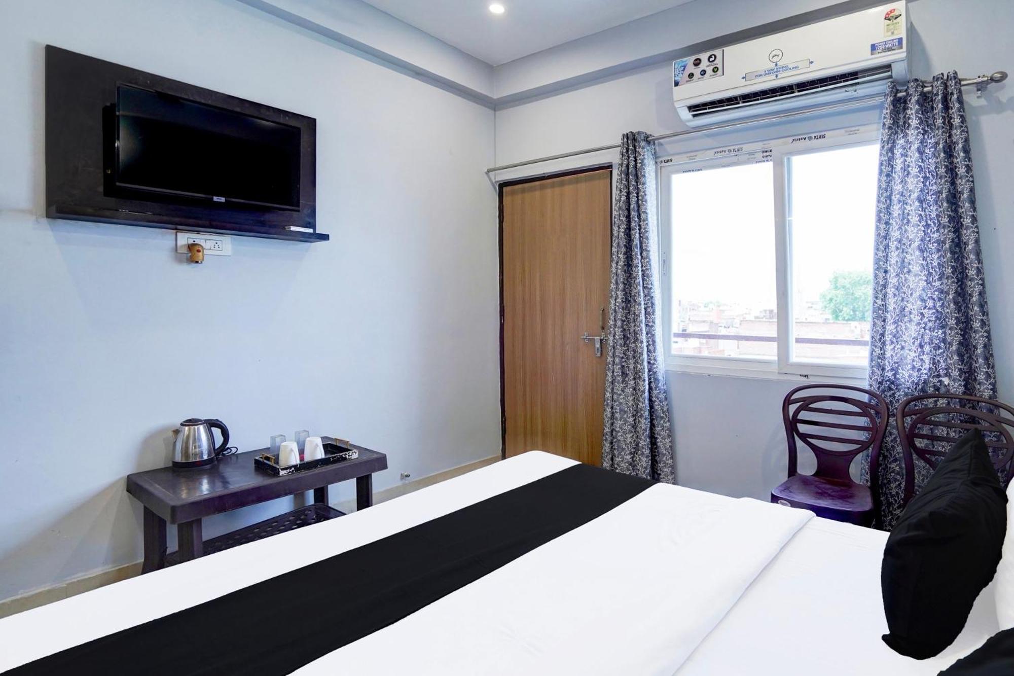 Super Hotel O Blw Kakarmatta Near Banaras Junction Varanasi Luaran gambar